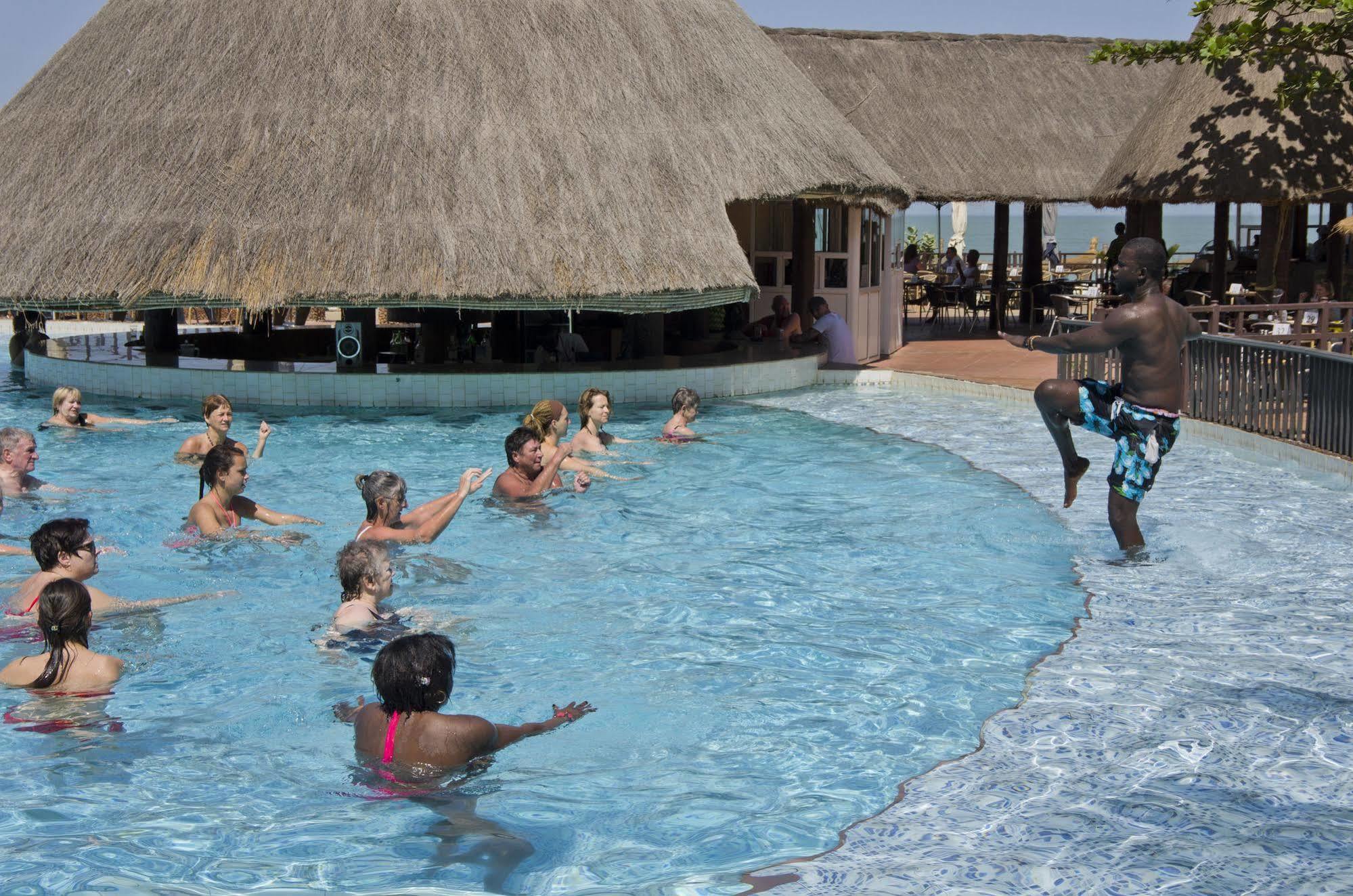 Senegambia Beach Hotel Kololi Extérieur photo
